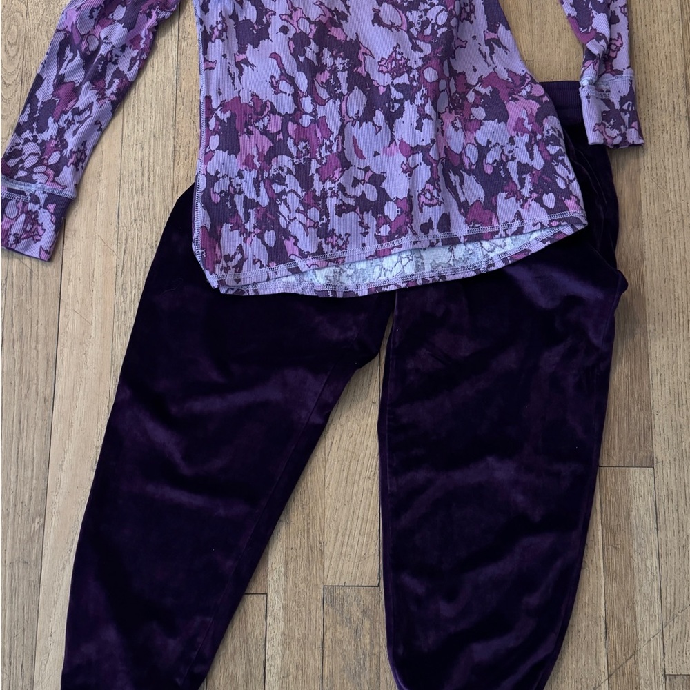 LulaRoe Cozy collection.  Purple long sleeve top and joggers.  Small.